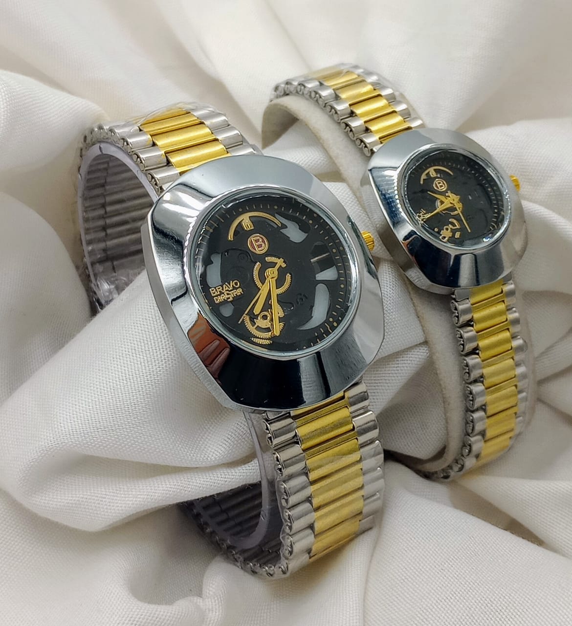 BRAVO COUPLE WATCH RADO SHAPE CHAIN WATCH (with BoX)