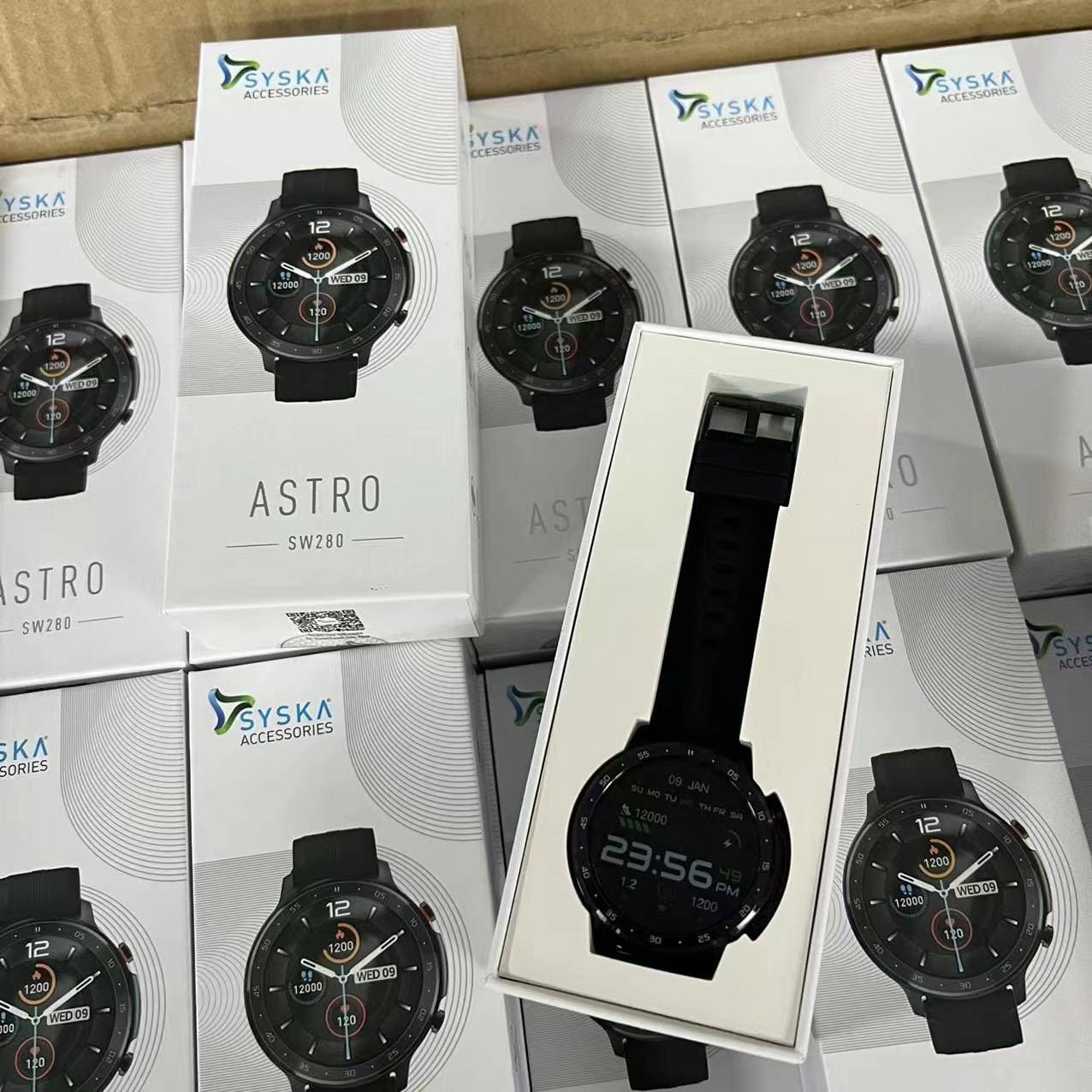 Stylish Metallic Design Smartwatch SW280